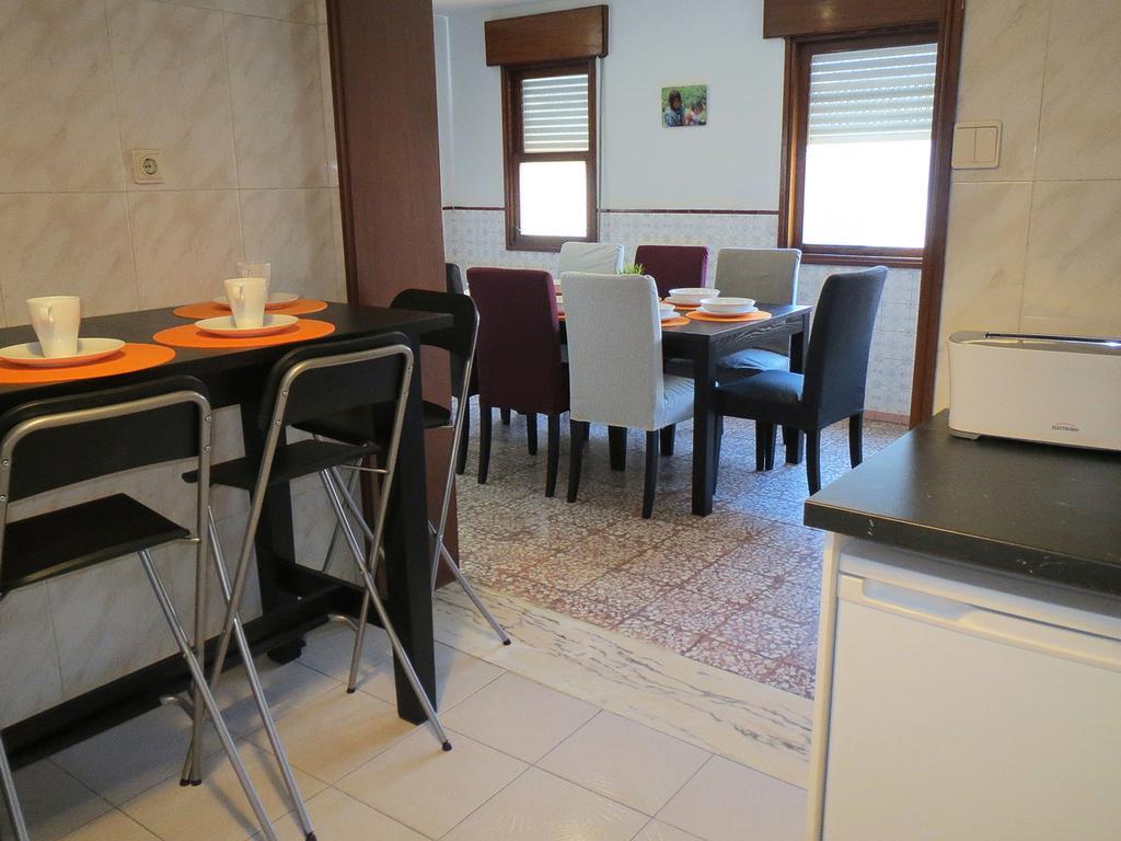 Porto 3 Bedroom Beach Apartment Matosinhos  Exterior photo